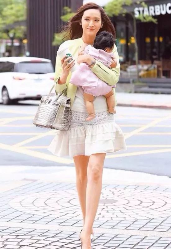 十款永不过时的包百搭,十大必买经典款包包图片及价格