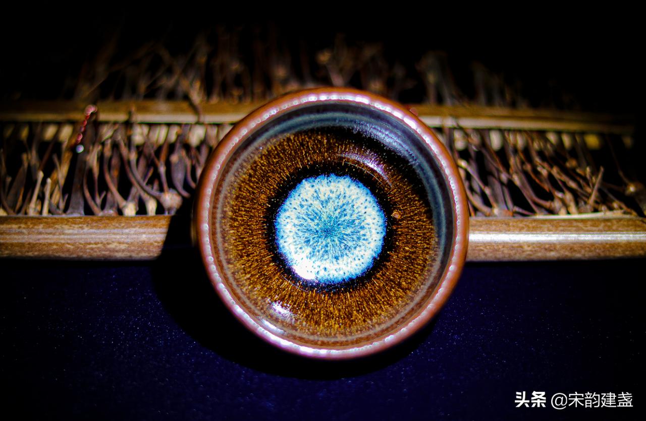 建盏喝茶的正确方法大全,建盏喝茶为啥有种苦涩感