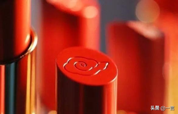 服装行业女装整体状况及发展趋势,2018-2019服装行业的整体趋势