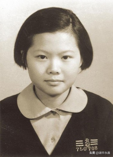 中国女性百年校服变化讲解,南方航空空乘制服的演变