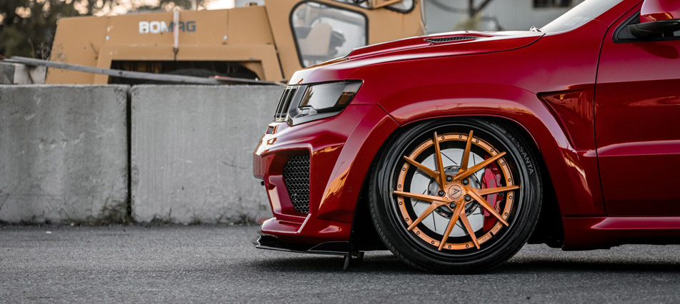 jeep大切诺基1000匹马力加速,jeep大切诺基srt8极速测试