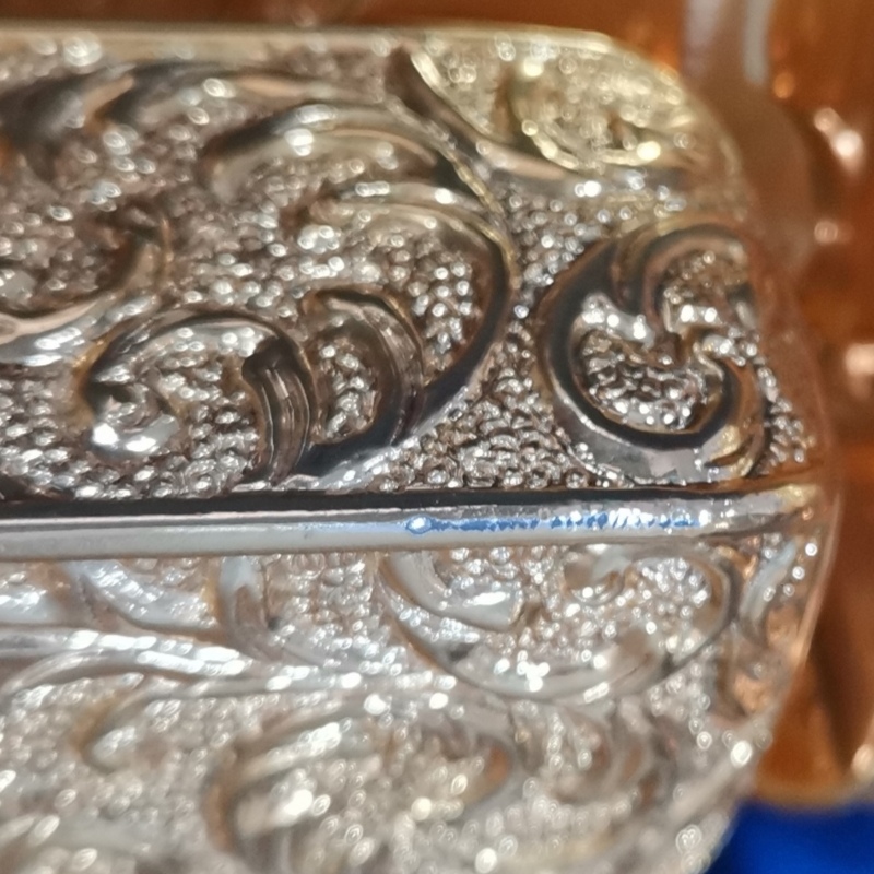 中国快递跟国外快递比,中国快递员和外国快递员的差别