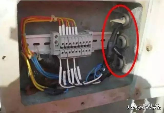 12类电气设备,12个漏电保护器用多大的电箱