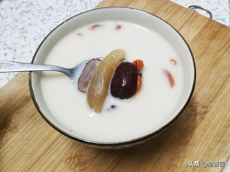 怎样选的花胶是正宗的,怎样辨别花胶真假市场上的花胶