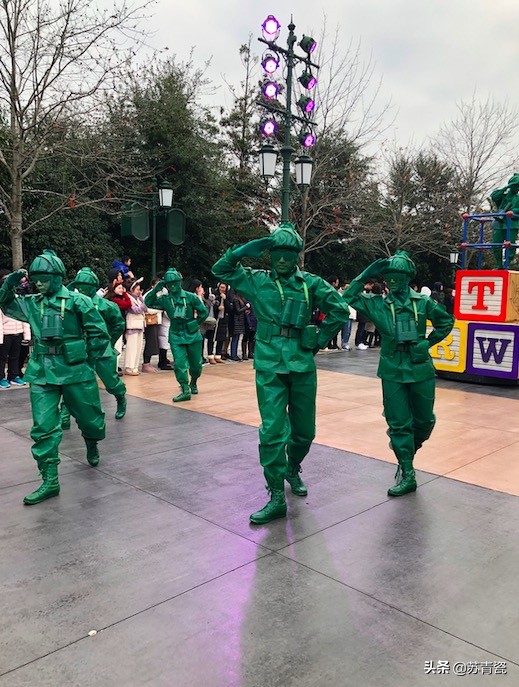 不买VIP，不请导游，不花冤枉钱，一天通关上海迪士尼，真香