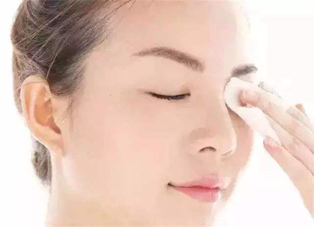 日常怎么护理脸,日常脸部护理步骤女学生