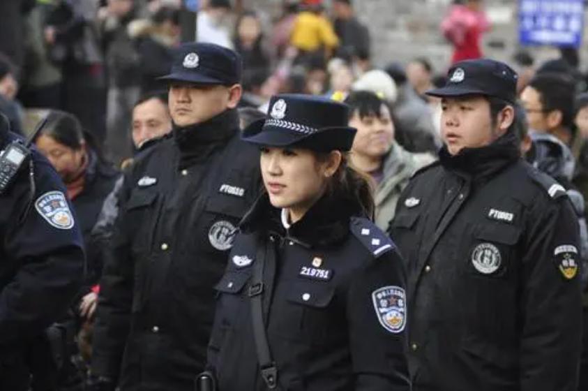 一定要警校毕业才能当警察吗,大学生学什么专业可以当警察