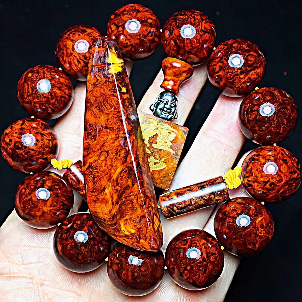 小叶紫檀满天星鉴别真假只需3秒,小叶紫檀木摆件真假鉴别方法图片