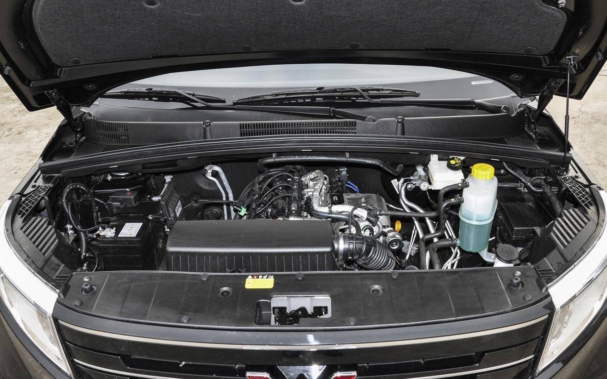 五菱宏光v和瑞风m3哪个好一点,7万左右的mpv7座最值得购买的车