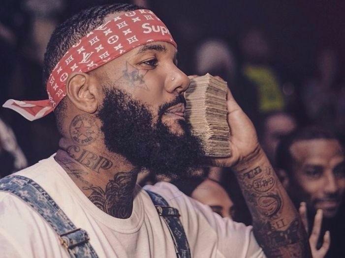 中国大妈丝巾五角星,中国大妈的丝巾从来不会让人失望