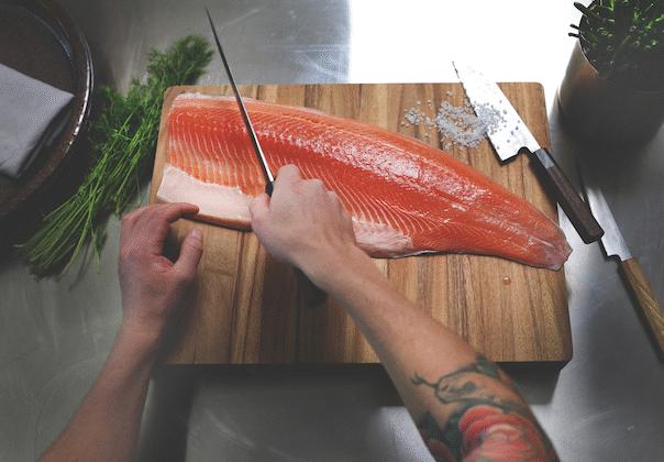 三文鱼都可以做成哪些好吃的,冰冻的三文鱼鱼头怎么做好吃