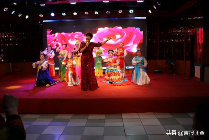 辉南县兴工、御龙社区举办联欢会，载歌载舞迎春节！