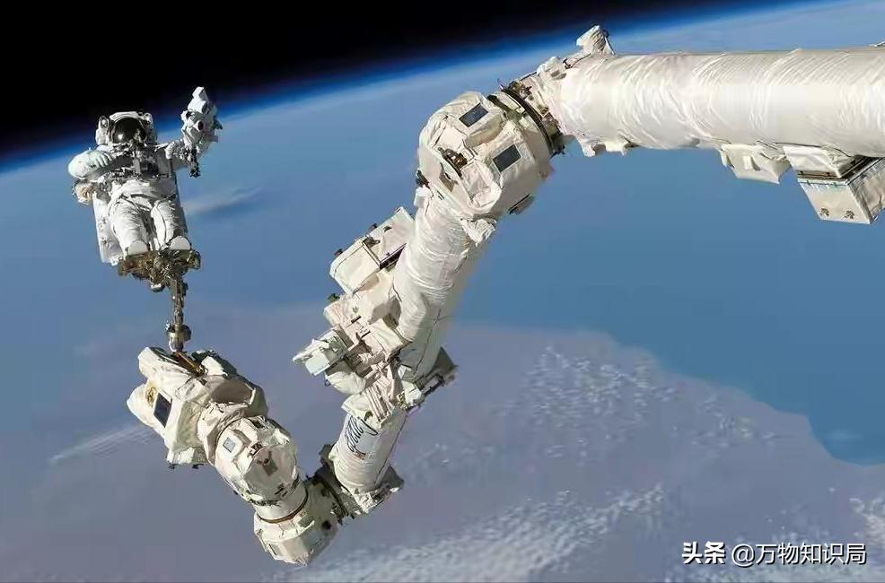 东方红一号的坠毁时间,东方红一号卫星坠毁了吗