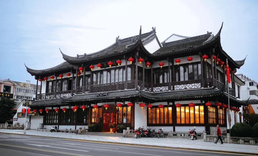 “龌龊面”如何成为名闻遐迩的奥灶面｜江苏美食