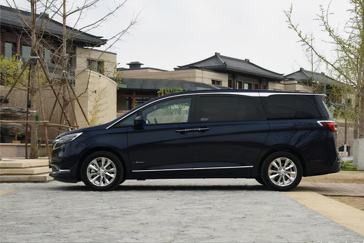 28万提了辆别克GL8，开了8970公里后，车主一肚子话要说