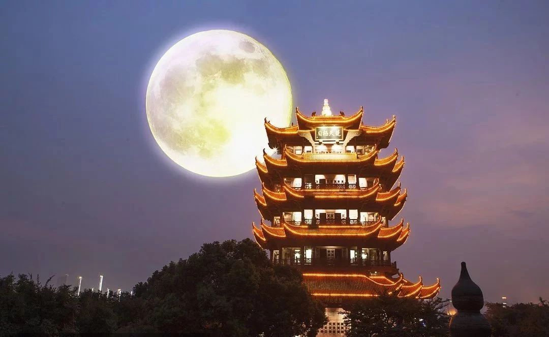 过年旅游最值得去的地方且人少,春节适合去哪游玩美食多