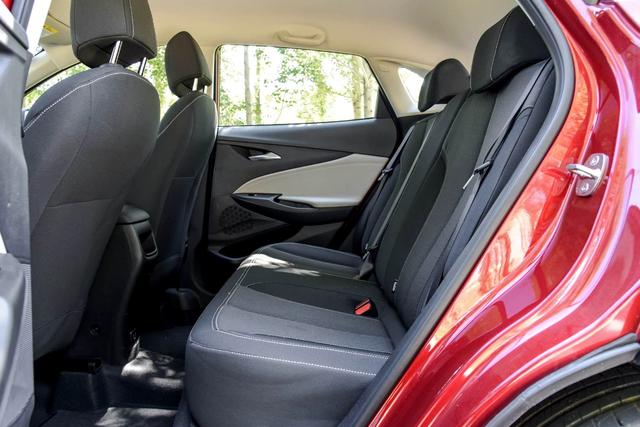 全新昂科旗缺点,缤智和昂科拉哪个值得入手