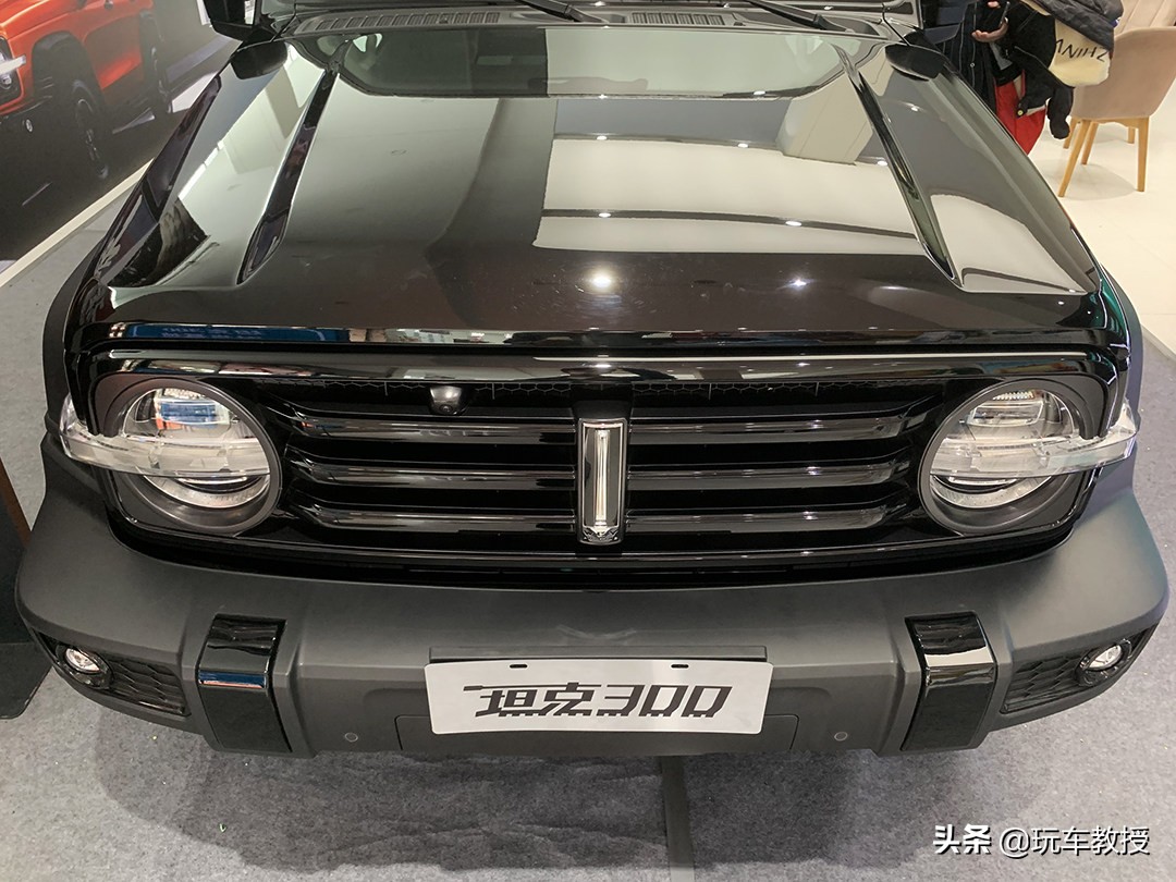 2023款坦克300顶配配置与讲解,全新一代坦克300总售量达到多少台