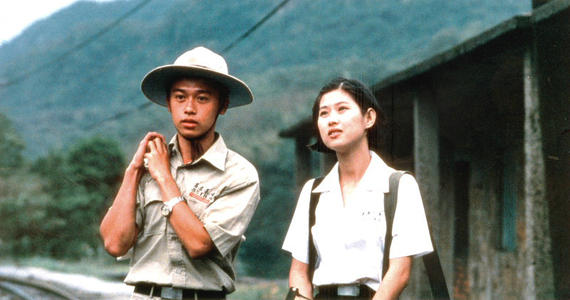 以两人的恋情为主轴，在爱情观之下追寻自然与生命的运行