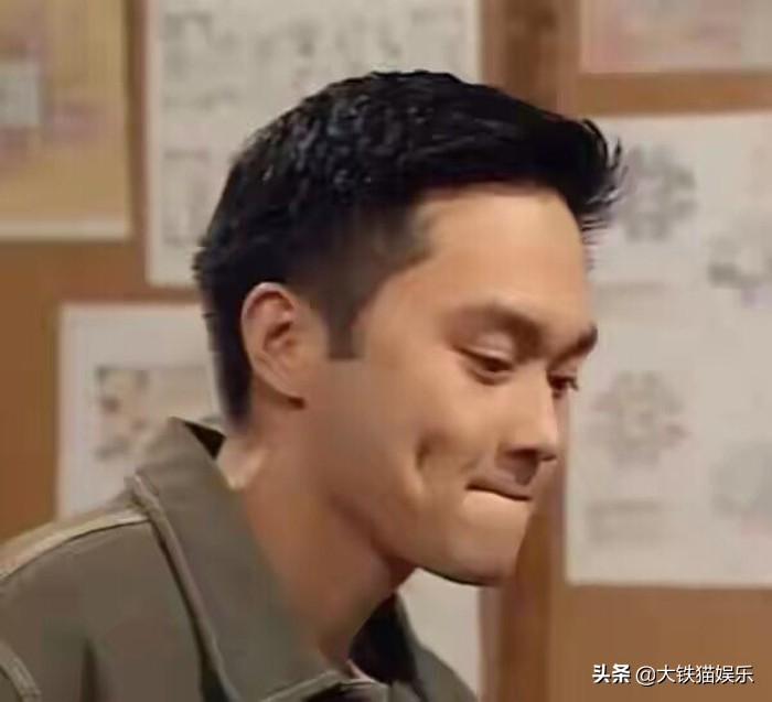 有酒窝的“大叔”只服这4位，不仅笑起来甜，辨识度高，还特耐老