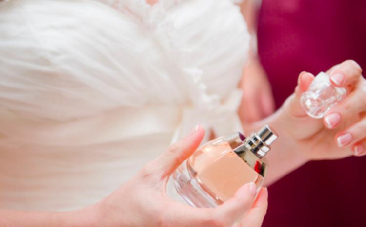 干货｜“穿”对香水，你就是行走的“*药春**”
