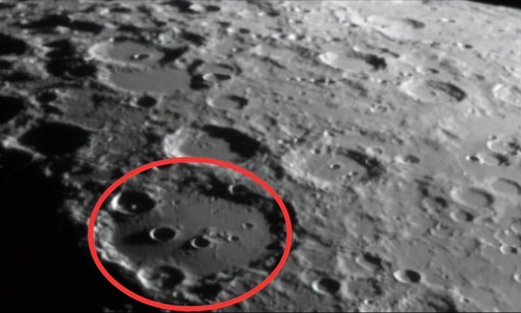 霍金为什么告诉人类不要登陆月球,霍金关于月球的预言是什么