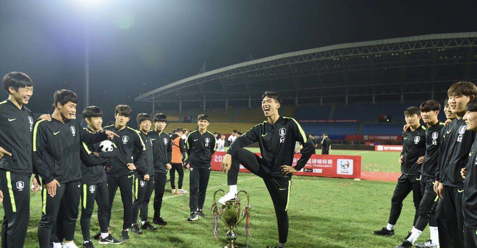 郝伟为国奥惨败主动揽责,郝伟执教鲁能最新消息