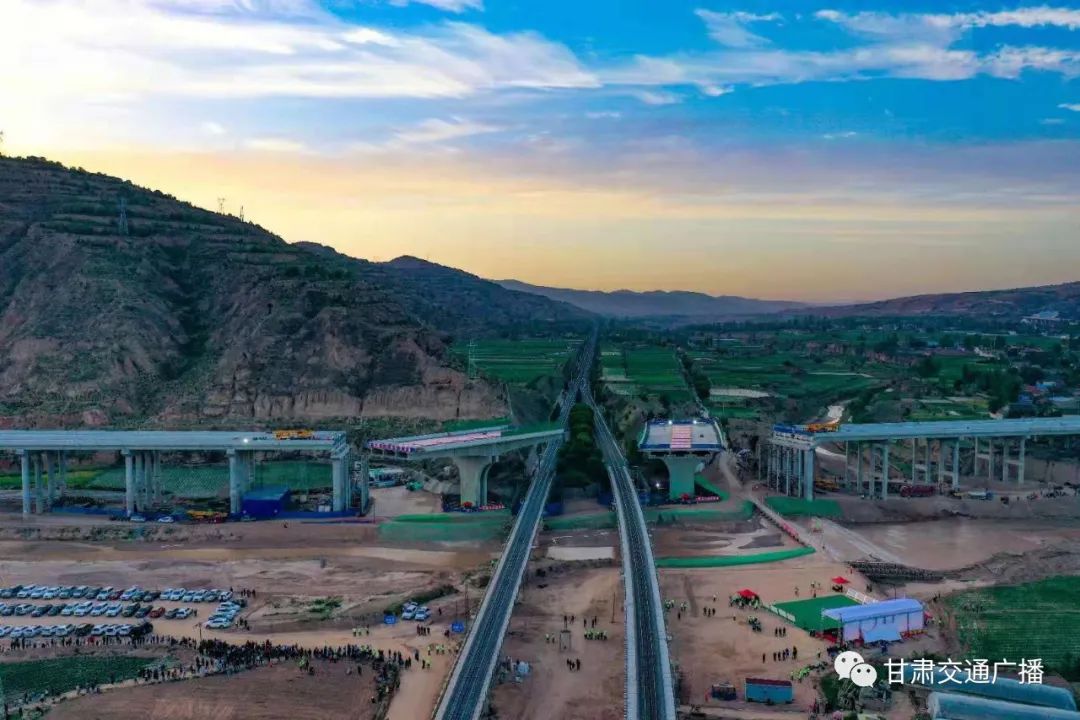 甘肃连霍高速复线最新消息,甘肃高速公路通车最新消息