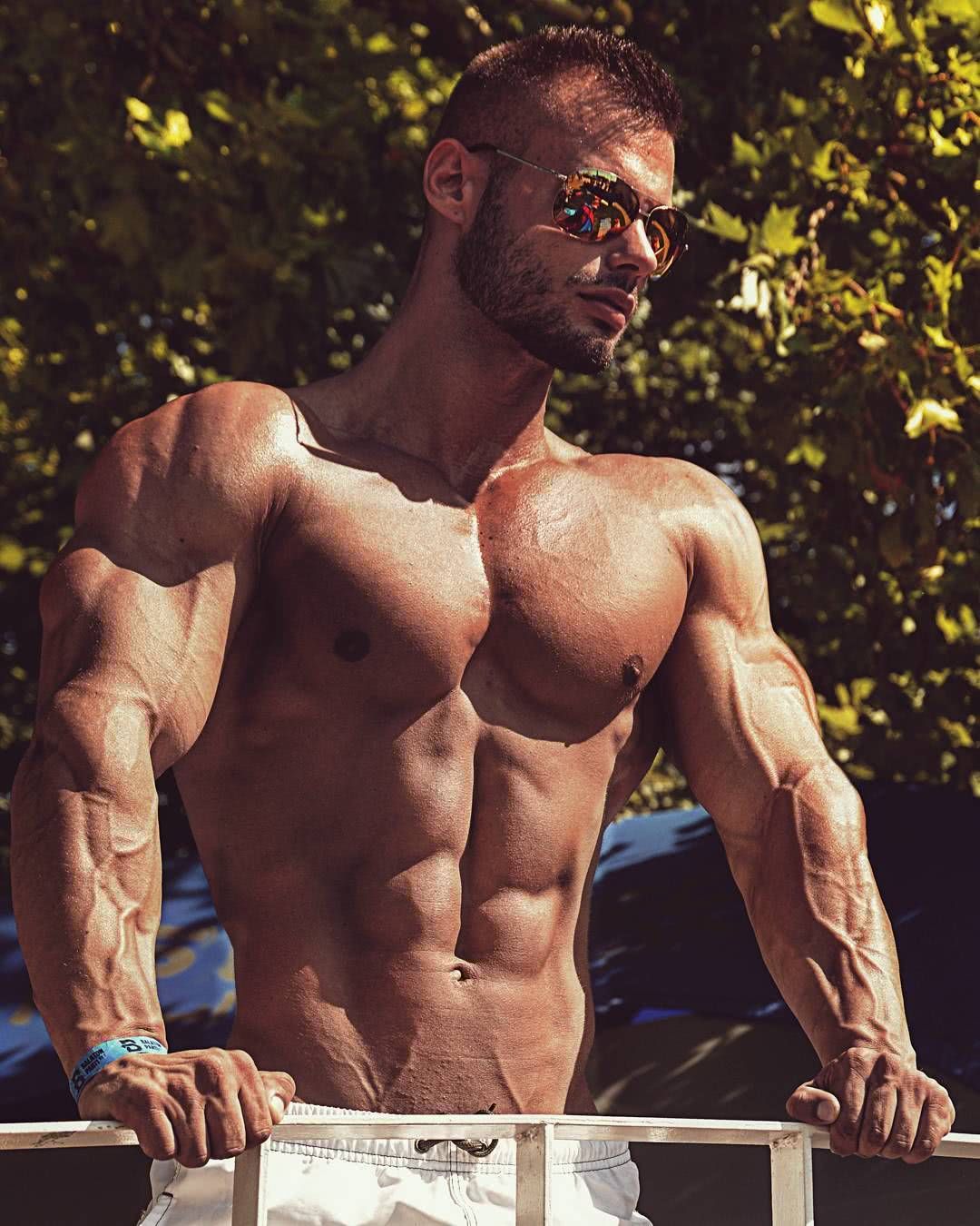 健身练多了身体没状态,健身练了几组完全使不上力了