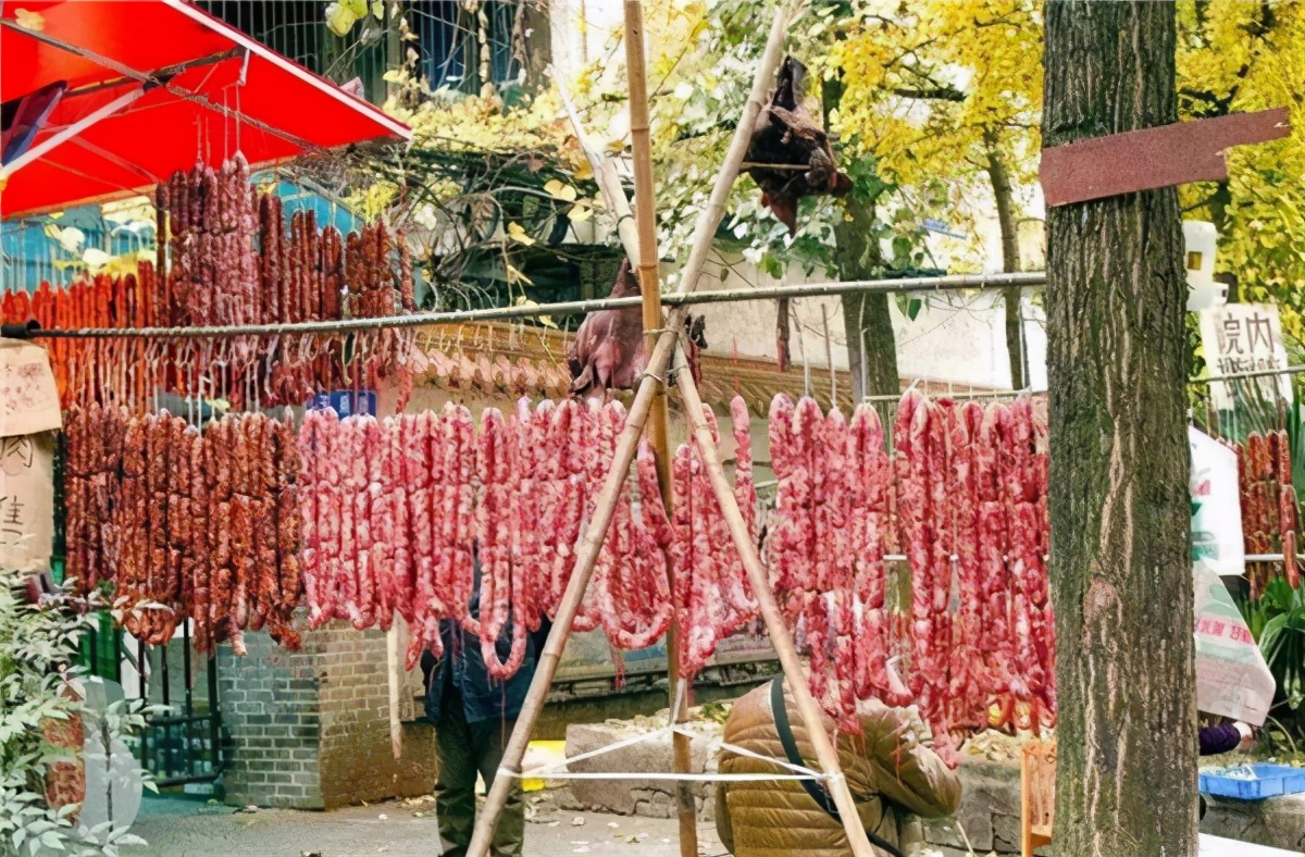 腊肉发霉了怎么处理还能吃吗,发霉的腊肉吃起来才香