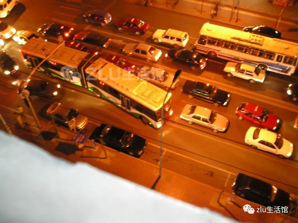 我一下记录了10年北蜂窝路的京华前置大铰接时代