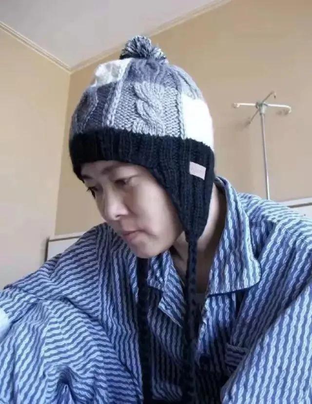 香港黄日华王杰县城捞金，央视郎永淳卖货：赚钱养家就是最大体面