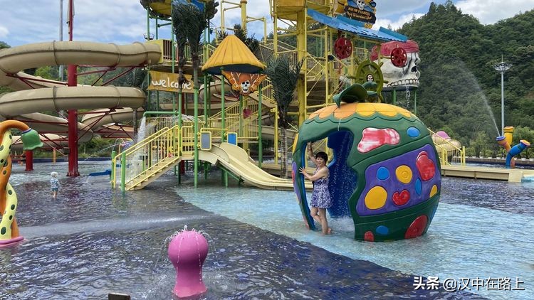 汉中市留坝县中国栈道欢乐水世界,汉中去留坝水世界攻略