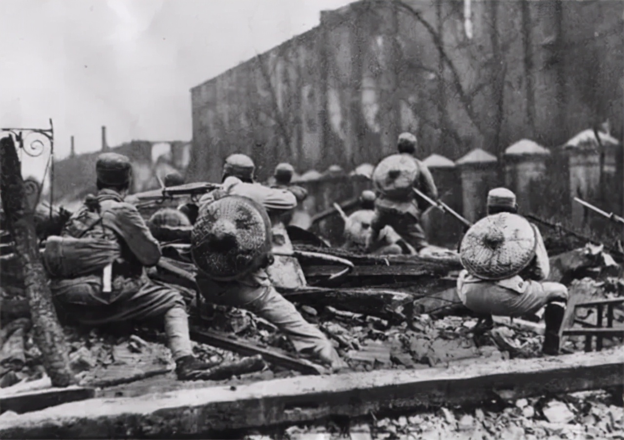 日本投降后为什么要占领千岛群岛,日本投降全世界杀了多少日本战俘