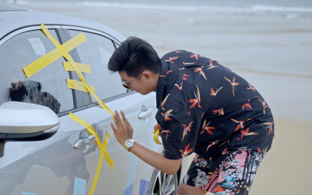 丰田双擎混动开不坏,2022丰田雷凌双擎1.8he-cvt进取版