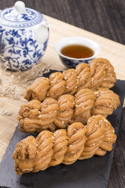 有人说，卖天津*麻大**花是神秘组织，麻花下藏着秘密，你知道吗？