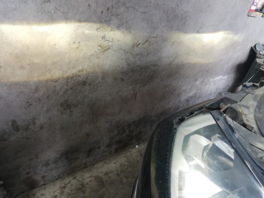 汽车led灯比卤素灯照的远吗,汽车led灯和氙气灯的优缺点