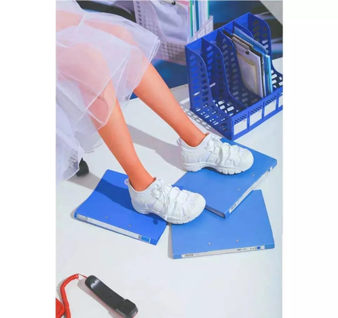 颜值高又好穿的鞋子推荐,春夏值得入手的10款鞋子