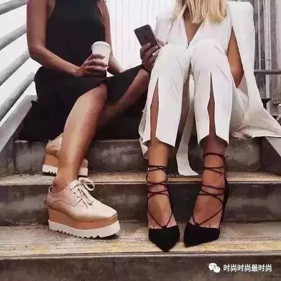 裤子裤腿开叉,裤子开衩常规版