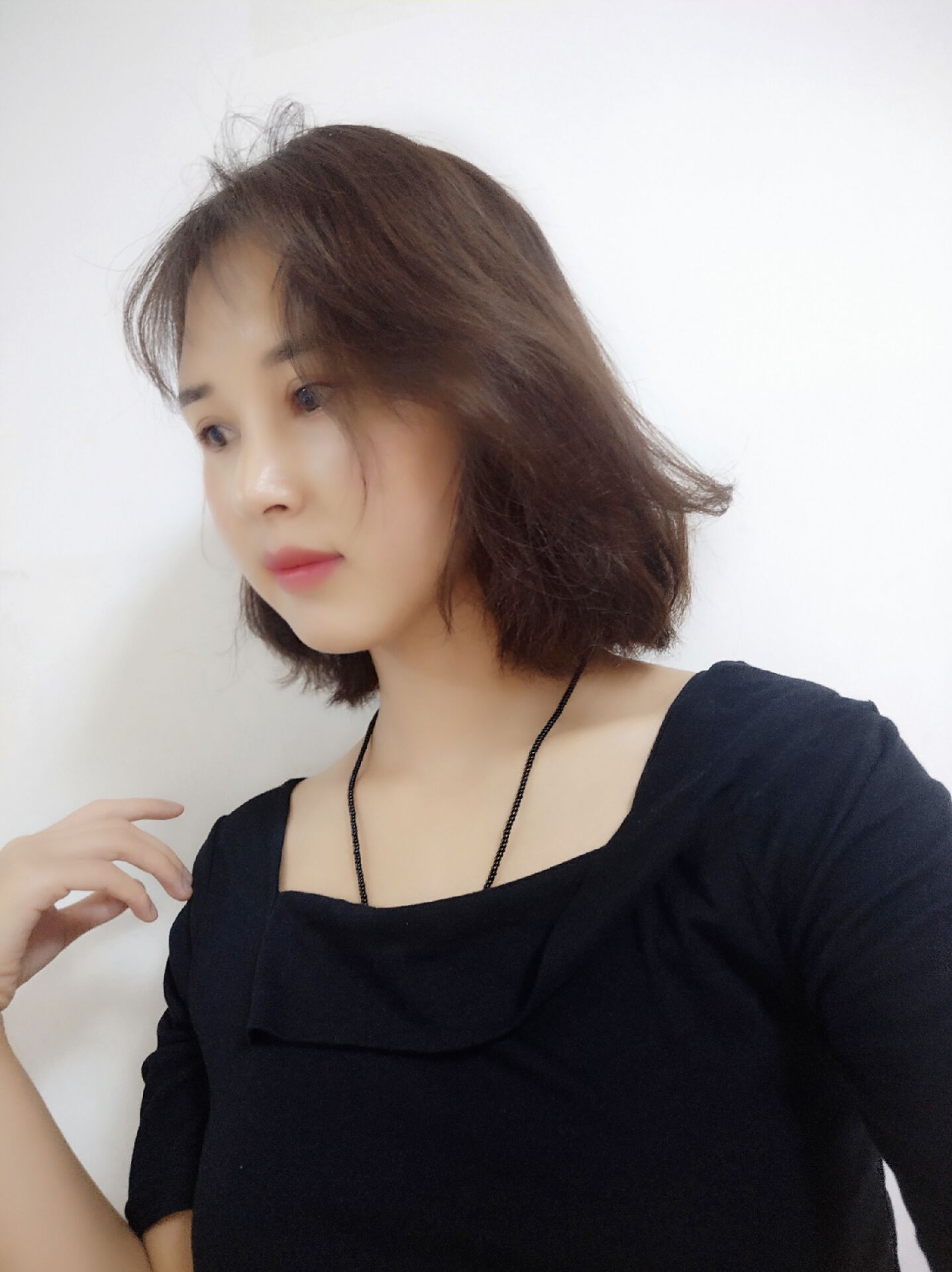 理发店染发和自己染发哪个伤头发,理发店染发和自己染发的区别