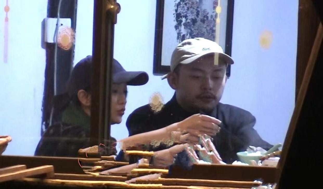 周迅官宣照片,周迅疑似恋情被曝