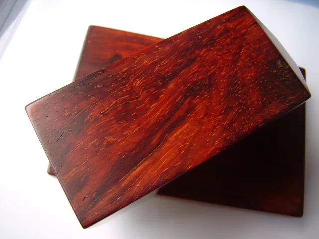 怎么鉴别红木家具用的什么木头,如何挑选红木家具的品质