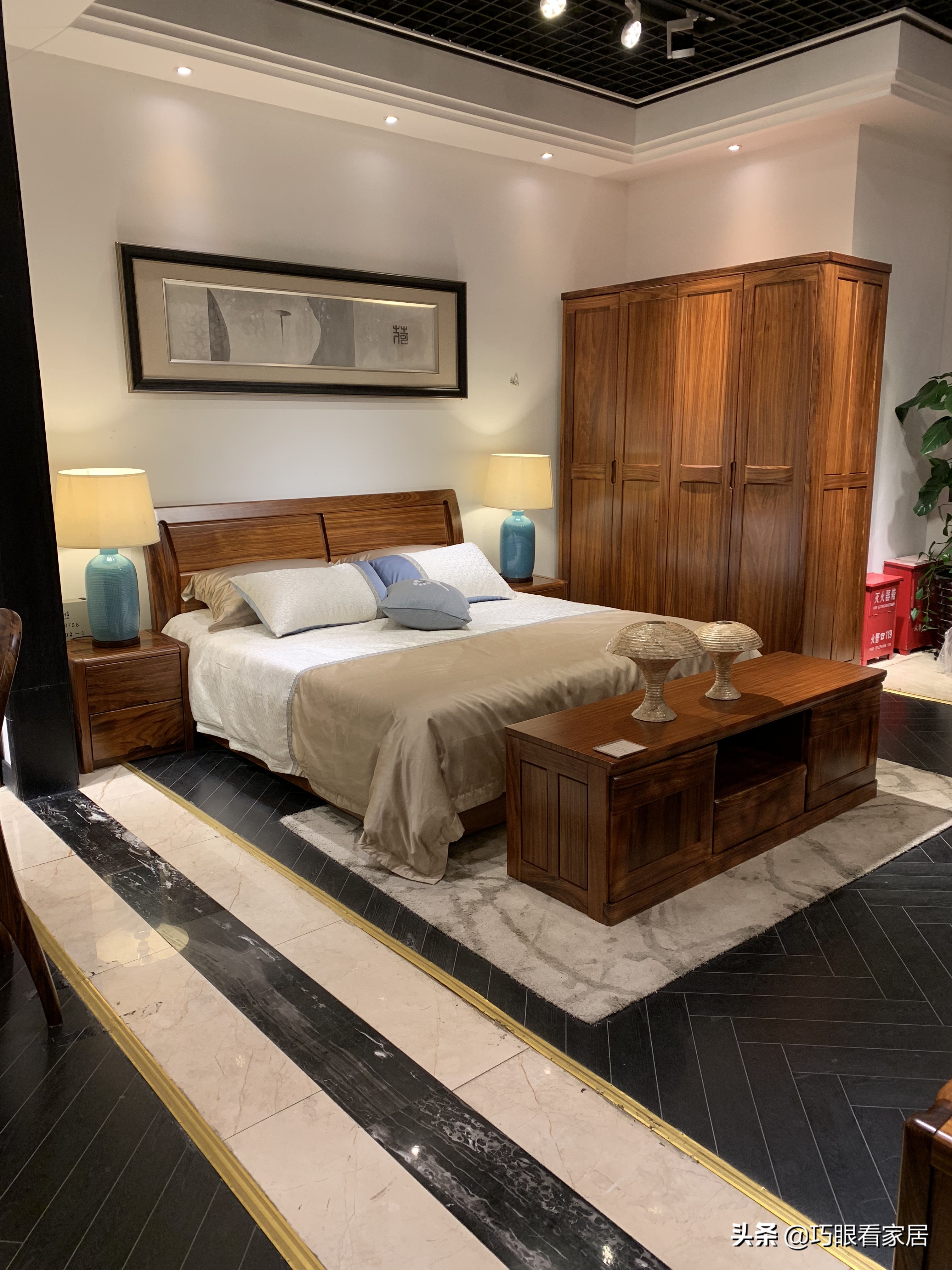 【巧眼看家居】缘木居实体店家具测评