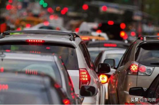 刹车片过热是什么故障灯,汽车刹车片发热导致失控该怎么办