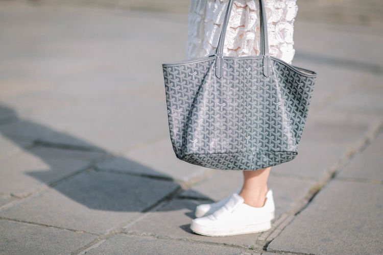 值得买的时尚包包品牌有哪些呢,哪个牌子的包包好看又时尚