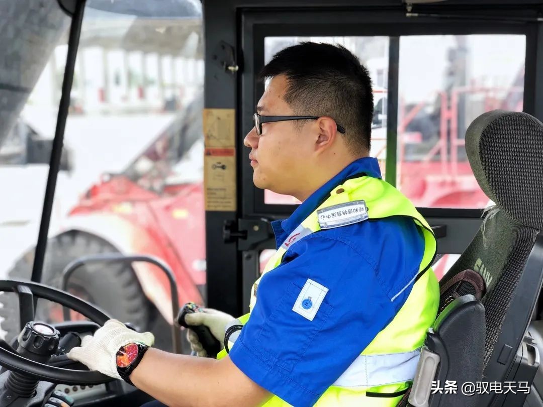 铁路职工探亲假工资怎么算,铁路工资是怎么发的