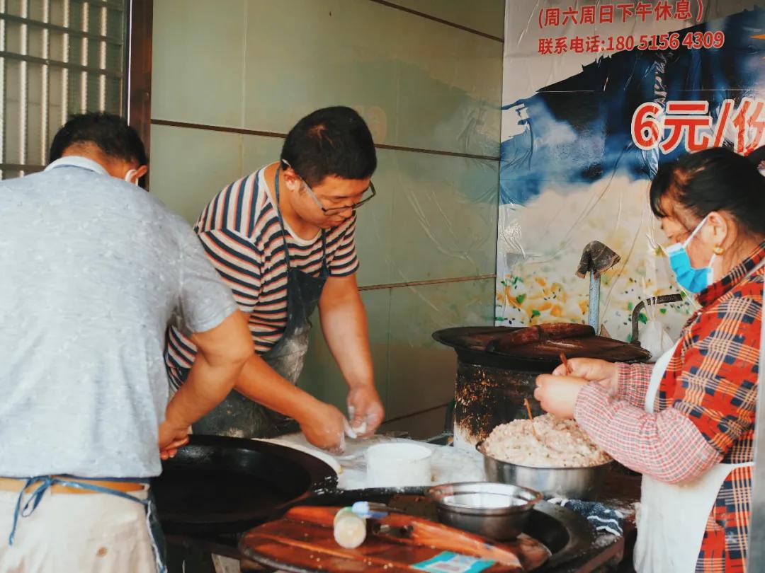 鍥炴潵浜嗙啛鎮夌殑鍩庡競,鍥炴潵浜嗚蛋鍦ㄧ啛鎮夌殑琛楅亾