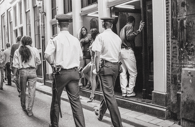 荷兰女性如何看待本国性合法化,性买卖合法化会带来什么后果