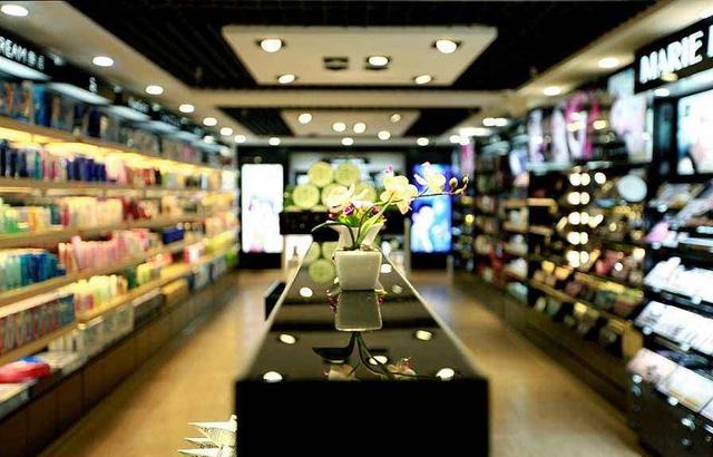 如何自己创业做美妆集合店,创业者如何做美妆项目