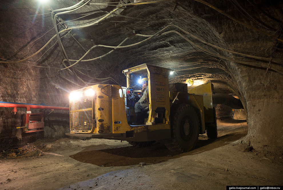 去俄罗斯挖金矿怎么样,真实钻石开采出来的样子